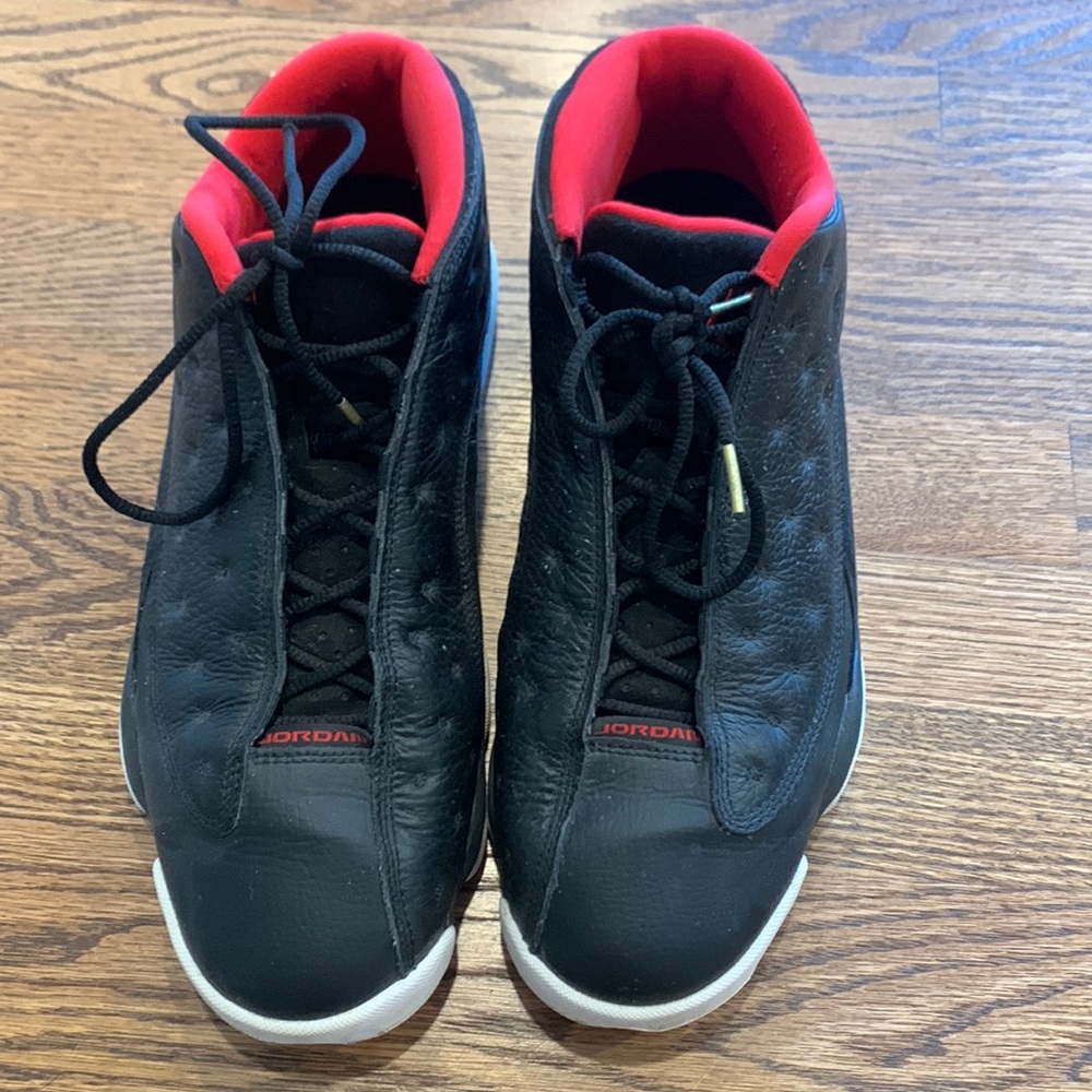 Jordan 13 Retro Low “Black/Metallic Gold-University Red-White”